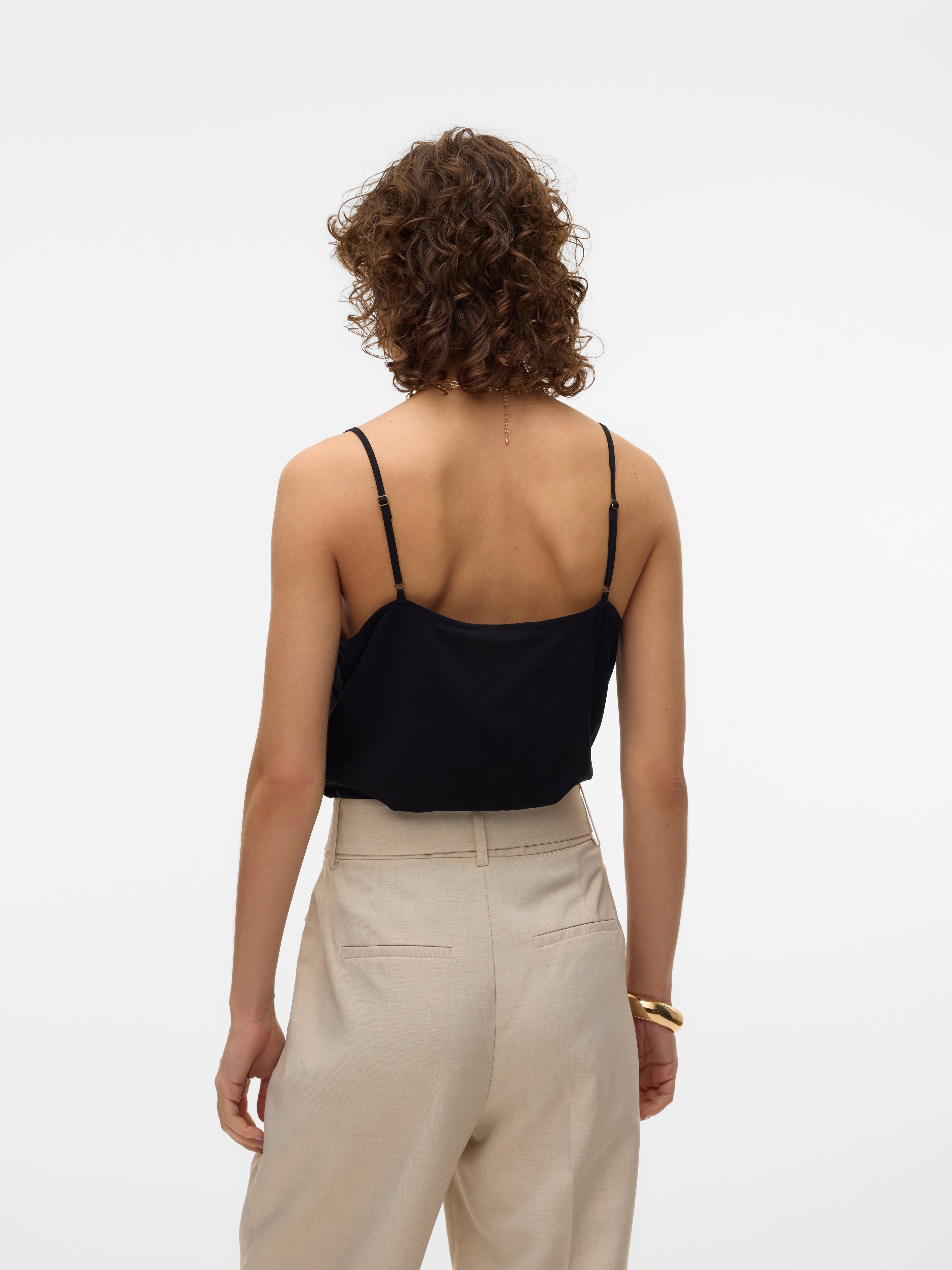 EASY SINGLET TOP