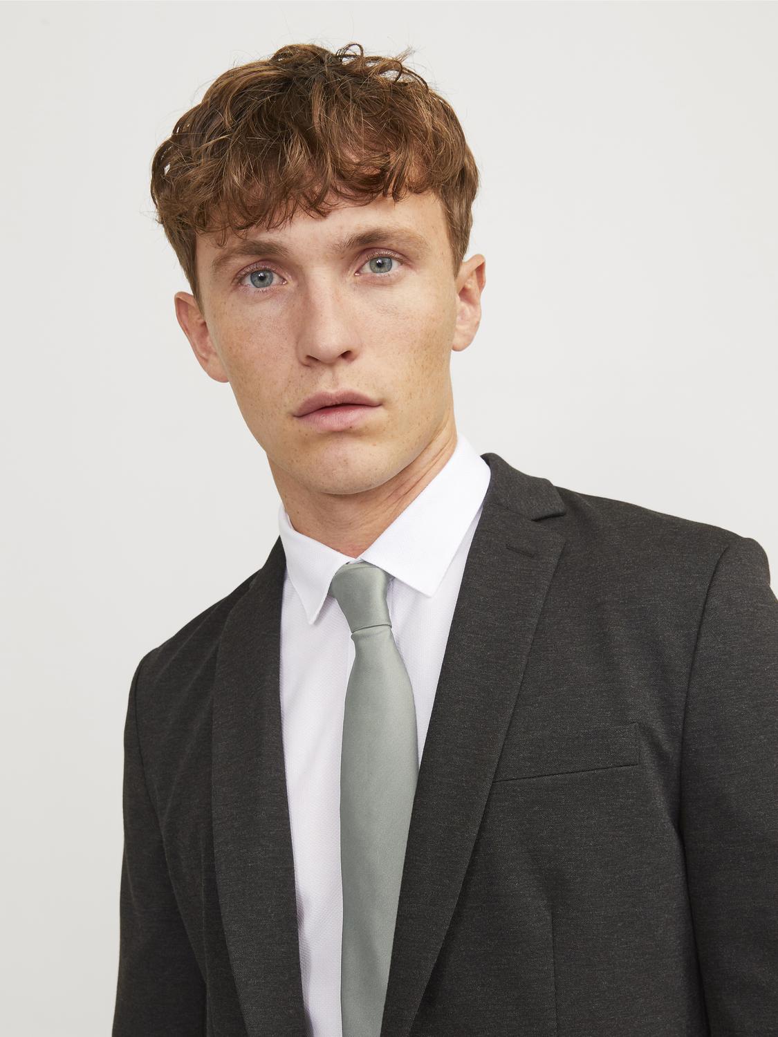 SOLID TIE